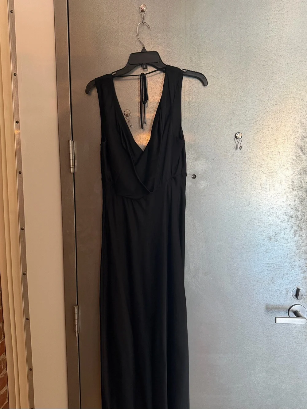Abercrombie & Fitch sleek black